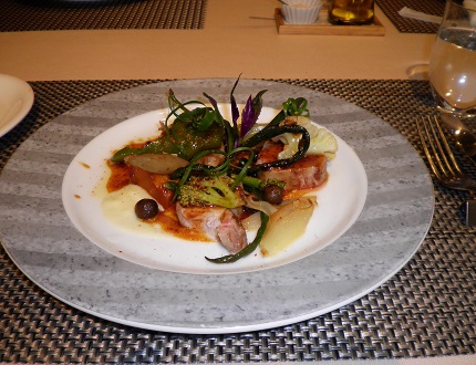  パステル　Pastel カンヌコースの本日のメイン豚肉のロースト