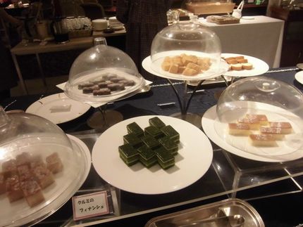 プチケーキブッフェ